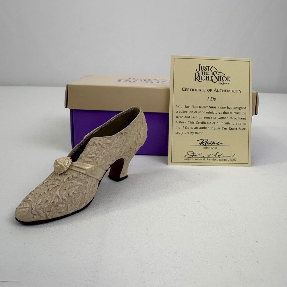 Vintage Just The Right Shoe By Raine I Do 25031 1999 Box COA